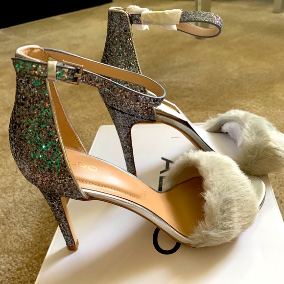 Shoes - Picture 4 of 6